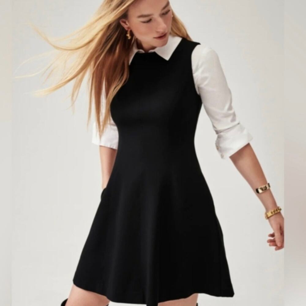 SPANX The Perfect Fit & Flare Dress in Classic Black Women's Medium Smoo…